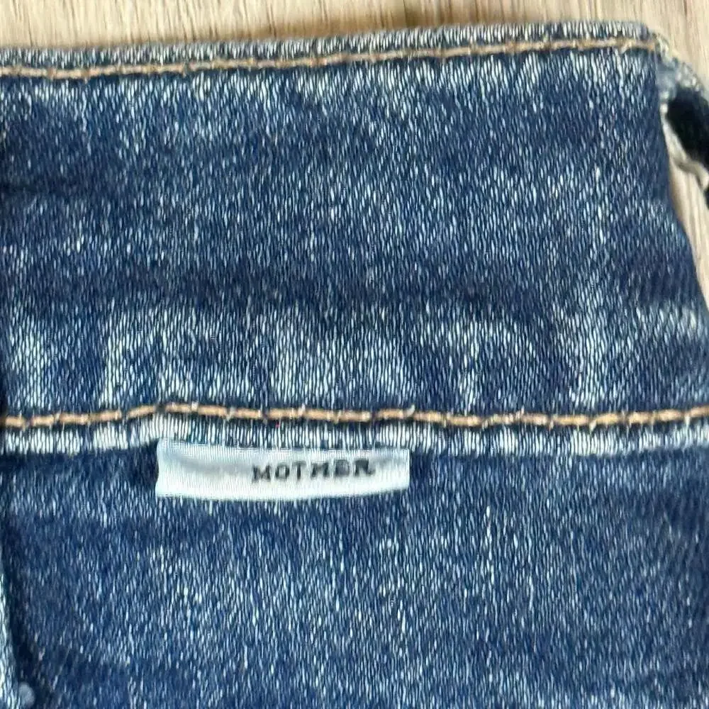 Mother Denim The Tripper Weekender Fray women’s size 28 dark wash - Picture 9 of 12